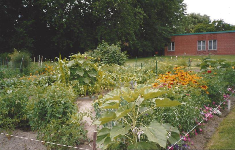 Ndg garden club eventide